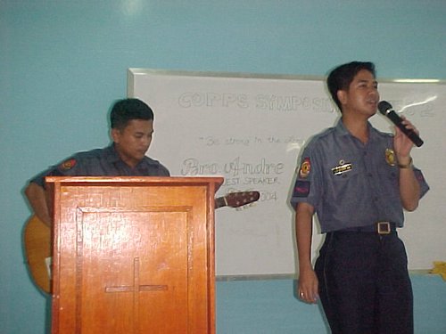 pnp singing1.JPG